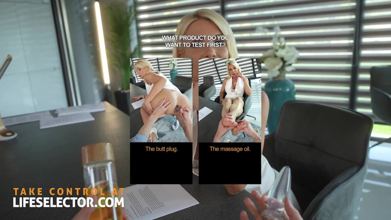 LifeSelector: Il porno pov Tiffany Rousso ti cavalca come una cagna...