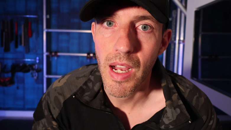 TomBakerBDSM: POV 톰 베이커 - 내 오줌 한 방울 한 방울 섭취 (4k)