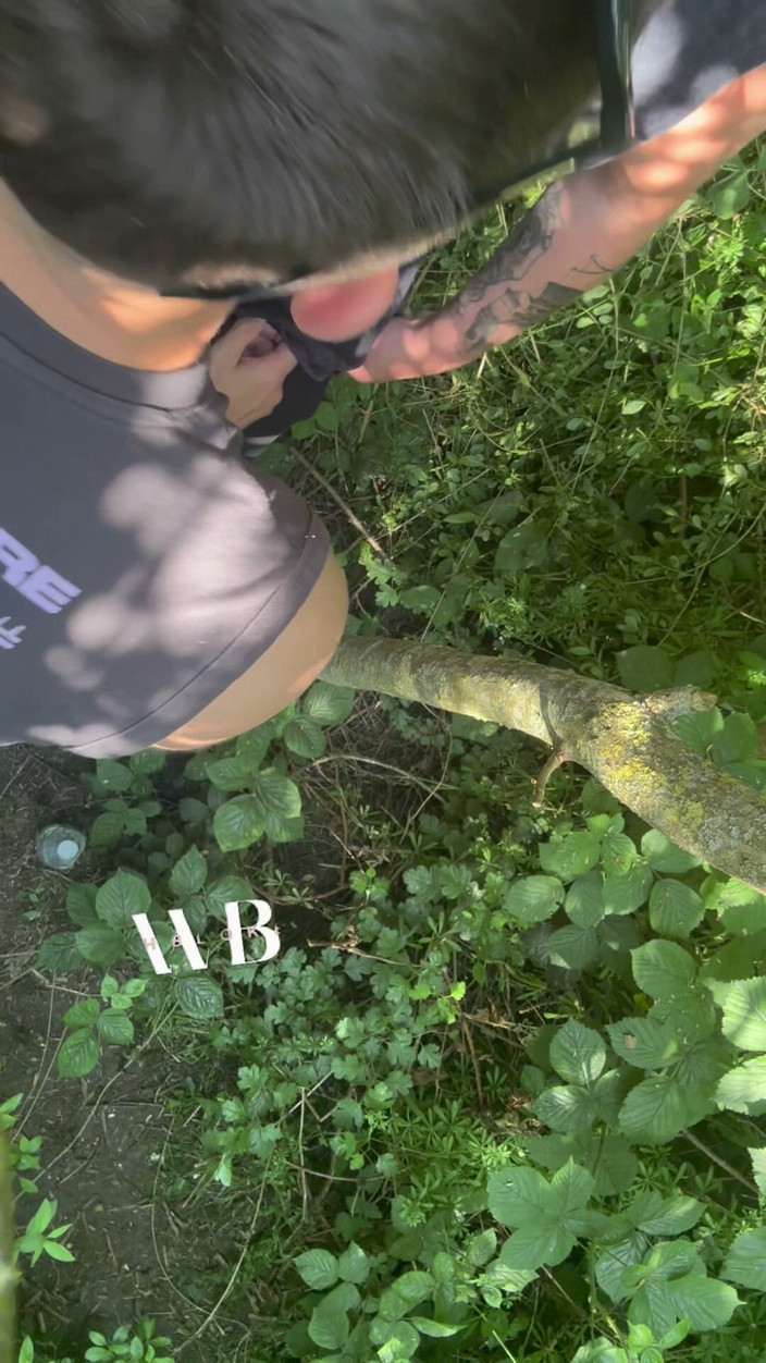 welsh_blokexxx: Cruisng Area BJ in the Woods