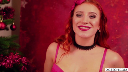 XCZECH: Red Venus is Santa baby