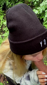 Ma petite salope me séduit pour la baiser puis me sucer et avaler mon sperme - POV