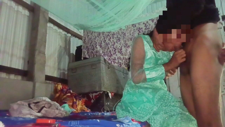 Tip_top_mall: Gadis remaja desa india 18+ dientot habis-habisan sama pacarnya