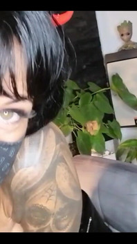Tattooed MILF