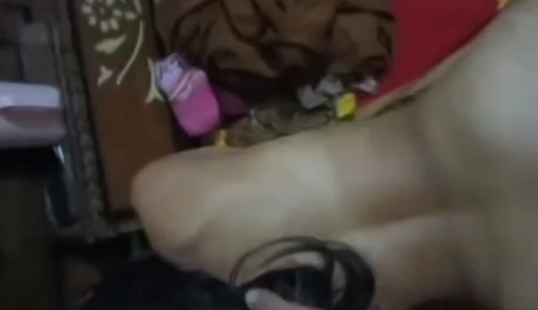 sashaa: Ragazza teenager indiana scopata duro a pecorina