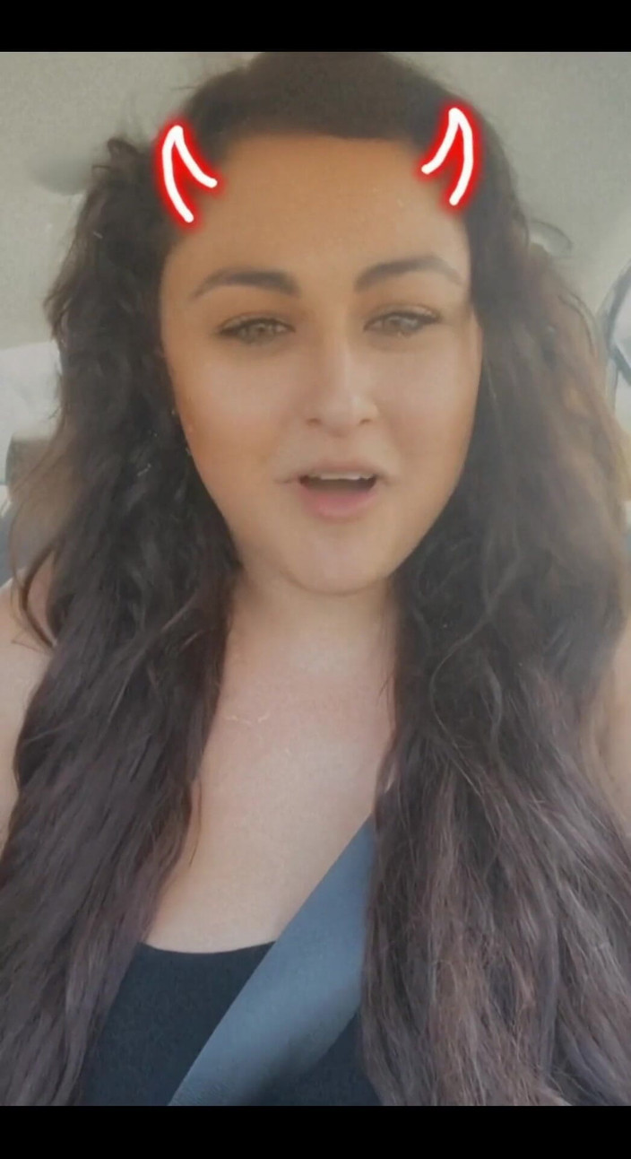 Josie Jaxxon: Aggiornamento su Vegas, Esibizione rapido di tette!