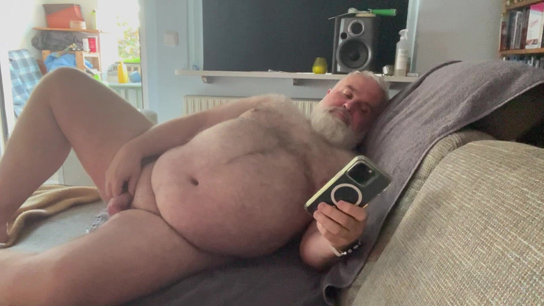 cuddlebearbln: streghe sul divano 8