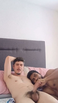 흑인 대물 자지에게 따먹히는 핸잡