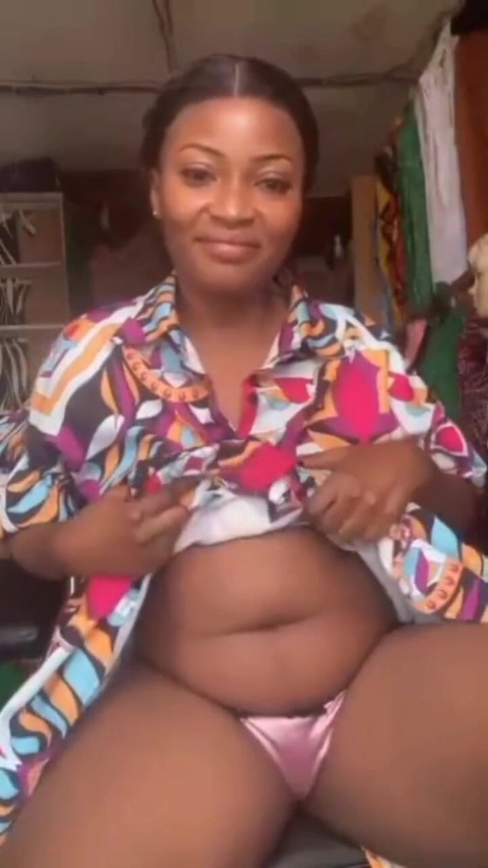 Me and my new slut: Horny Mama Masturbating Inside Her Shop,public Masterbation Sugar Mama