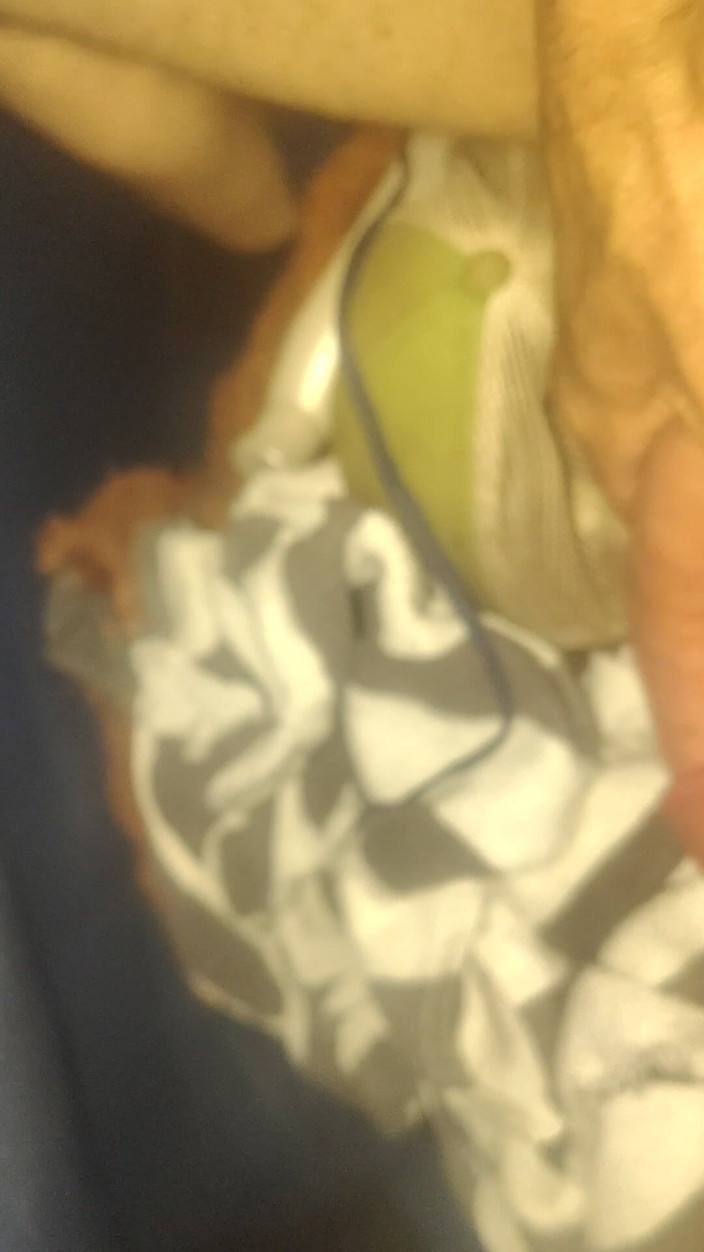 LynnynrdSky ynrd: Caressant