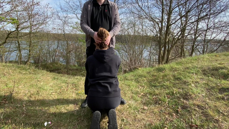 Projectsexdiary: Une fille de Tinder se fait baiser dans la nature