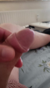 Handjob auf dem sofa