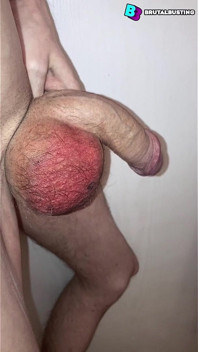 Zničení Varlat Ve Fotbalovém Zápase! Málem Mu Praskla Levé Varle! - Dave Moon - Jennifer - Bbusting (ballbusting)
