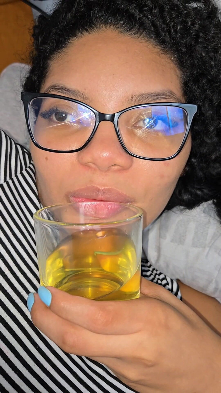 Pietro Montoya: मेरी गर्भवती गुलाम को पेशाब और वीर्य खिलाना और थूकना (पूरा)