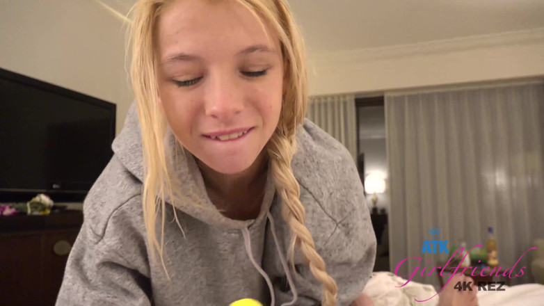 ATK Fans (Girlfriends): Virtuální dovolená na Havaji s Kenzie Reeves 3/14