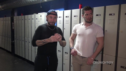 Fun bareback meeting in Barcelona: Santi Noguera rauw geneukt door het hetero Vlad-kasteel