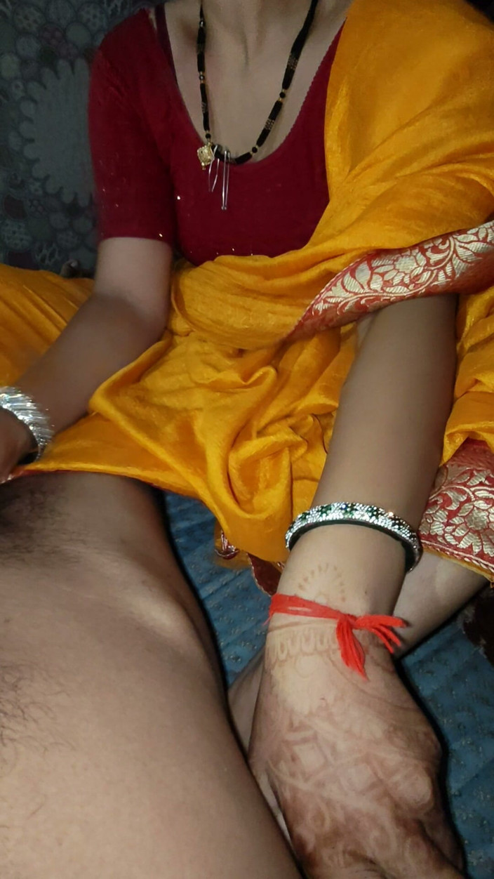 Sunnylesbians: Desi sasu ji ko choda cazzo duro in camera da...