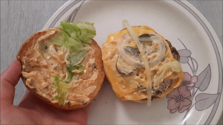 Sally Secret: Mein Leckerer Saftiger Pipi-burger!!!