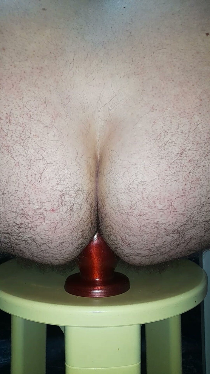 Xauencaliente: Dildo merah yang lebih besar dan luas meleleh dan mengongkek...