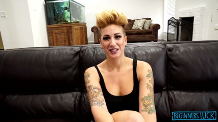 Beginners Luck Productions: Puta tatuada tetona Della Dane da un paseo en una...