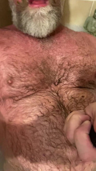 Jerking off in the Bathtub