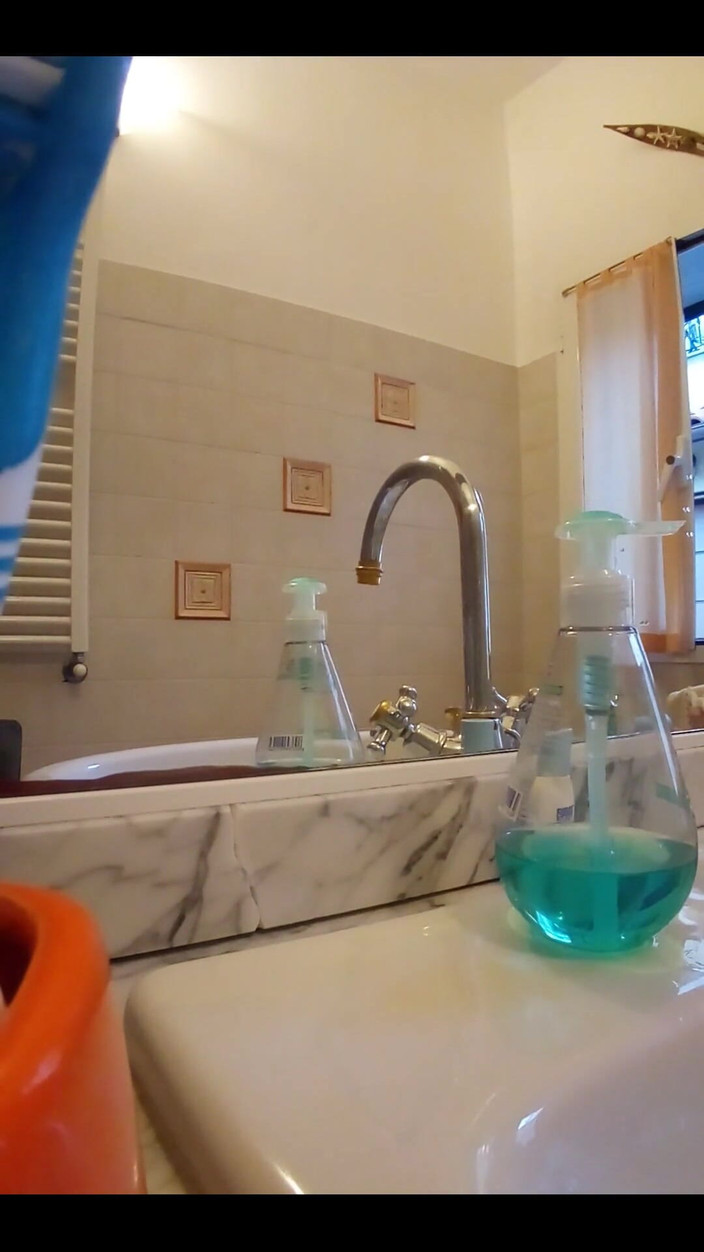 Boy jerking off: Visitare il bagno