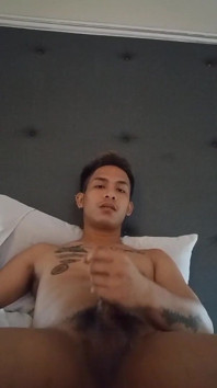 Cewek seksi asia ngocok di kamar hotel