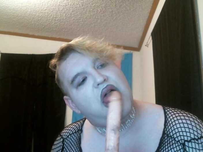 Roxxie rae page: Pratique impromptu de sucer des bites