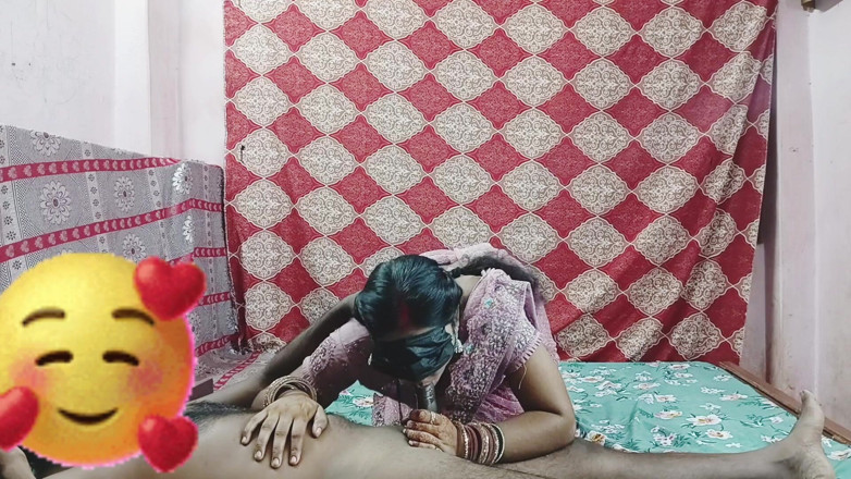 Shilpa: Shilpa Bhabhi Ne Lon Ki Kist Apni Choot Chudwa Ker...