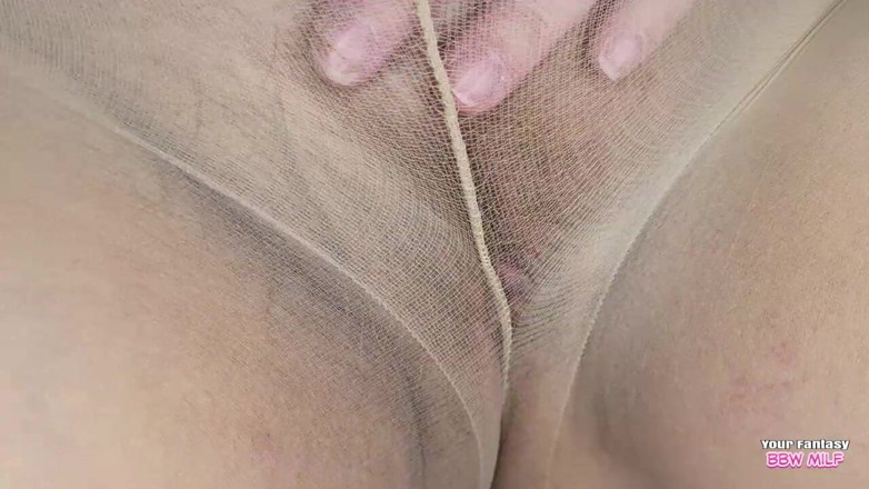 BBW_Wife: ดมถุงน่องของฉัน - รุ่นแม่น่าเย็ดตัวใหญ่สวยเซ็กซี่เฟติชเมียมือสมัครเล่น