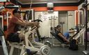 Bareback TV: 肌肉发达的家伙在健身房里互相啪