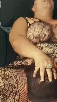 Latina macocha BBW, ogromny tyłek, fani solo w zwolnionym tempie