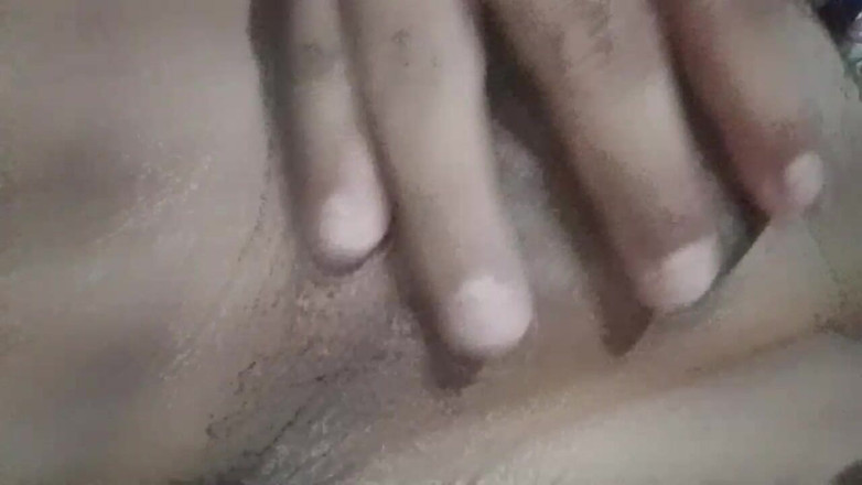 Willthornner: Showen van 18 cm dikke penis