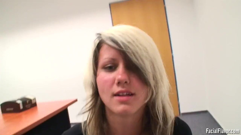 Facial flavor: Intensive deepthroat office blowjob