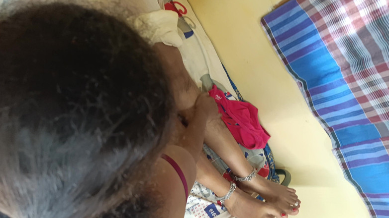 Wonder: 泰米尔可爱家庭主妇女同性恋