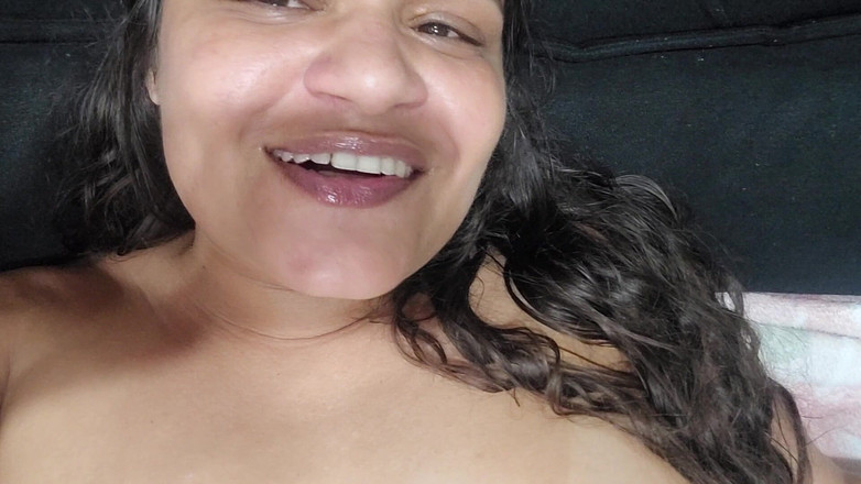 Paty Bumbum: Nuôi mông cho Jonathan