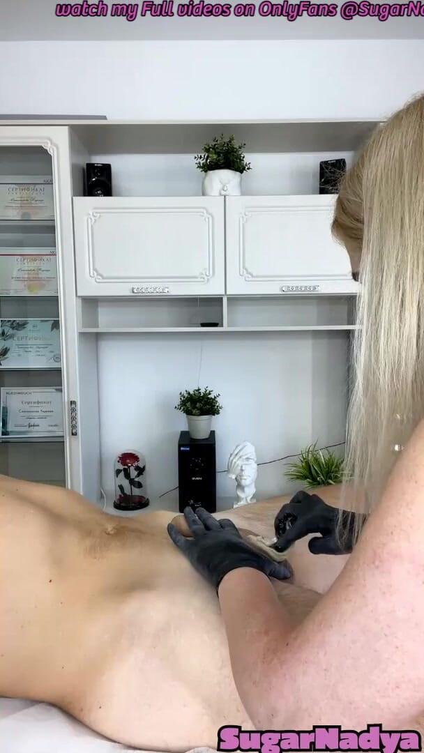SugarNadya: The client CUM vigorously during waxing