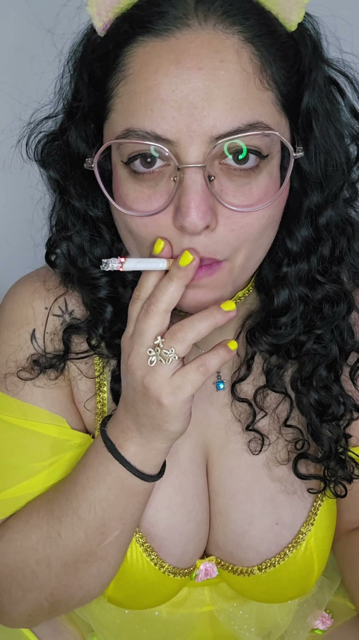 Eddie Queens: Eddie Queens Ft. Babyluna939 - เครื่องรางสูบบุหรี่ของเจ้าหญิง, อมควยและน้ําแตกใส่หน้า ตอน 1