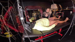 Queen_of_BDSM: Je vais congeler tes oeufs inutiles !