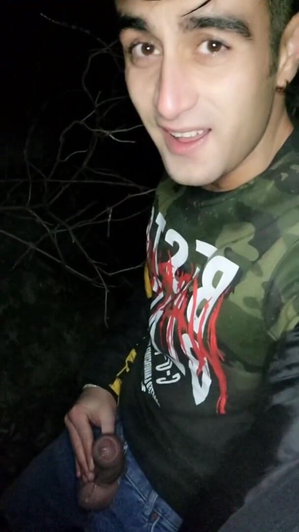 Idmir Sugary: Chcaní s tvrdým ptákem venku