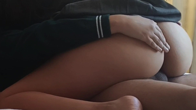 Astrid Cute: Ela Falta À Aula Para Ser Fodida Pelo Namorado Da Melhor...