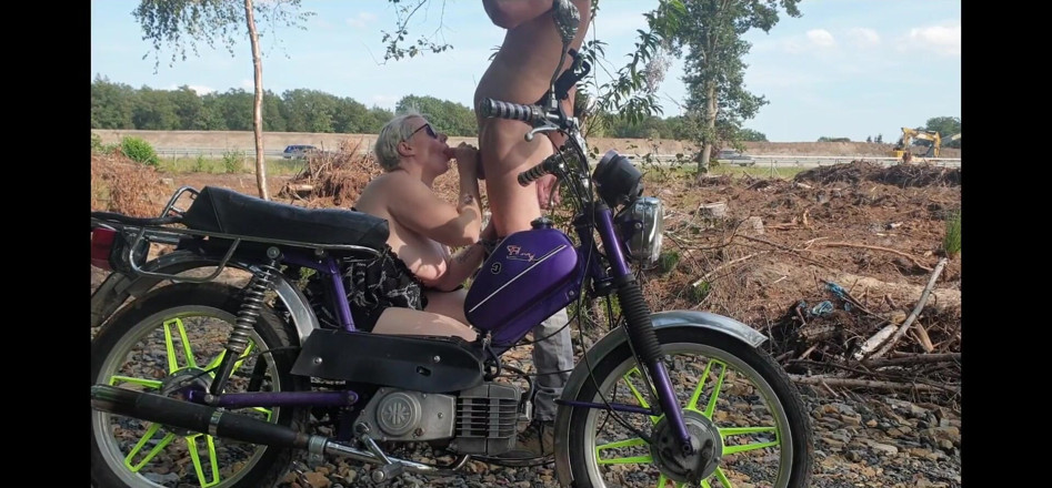 UserBitch1: Orální Sex a Sex V Lese