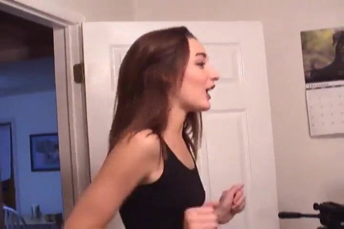Radical: Beautiful young girl blowing old man's dick at casting