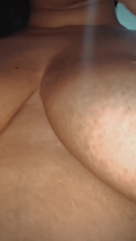 Figa pelosa: Ha strofinato la sua figa su di me e ha preso il cazzo nel culo finché non è venuta!
