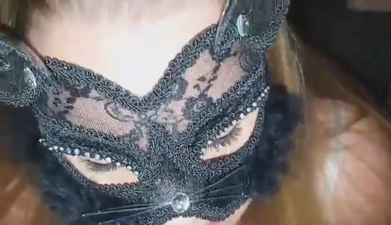 BBW-Cleopatra: Můj otrok mi dává to, po čem toužím