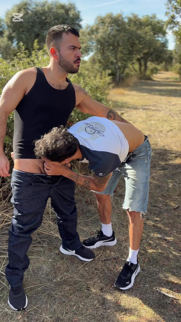 Mr. Pentacle: Močila jsem a skončila jsem s jeho penisem v puse