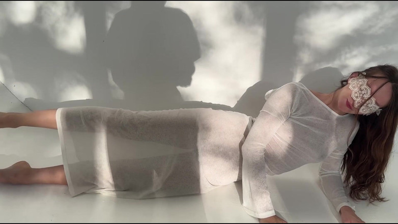Skinny_lady69: Deusa sexy de alongamento com máscara