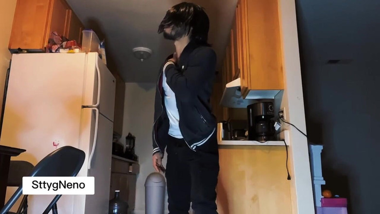 Xooshua (xblue18): प्यारा मासूम जवान आदमी रात में शरारत करना पसंद करता है