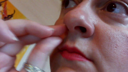 Nicoletta Embassi: Fetish keras hidung