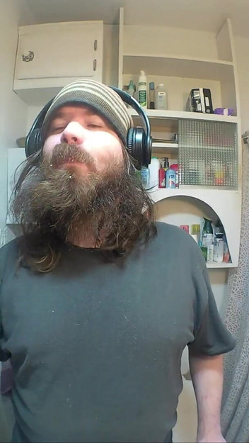 Au79: Mi sto solo lavando i denti