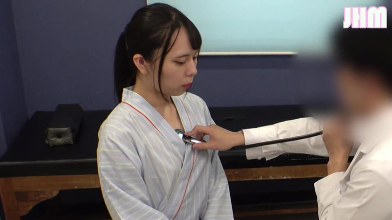 Japanese Hentai Matings: Dieci donne giocano all'esame della mammella, trasformando i controlli in...